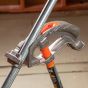Doblador de tubo conduit de aluminio para EMT de 3/4'' con Angle Setter 51607 Klein Tools